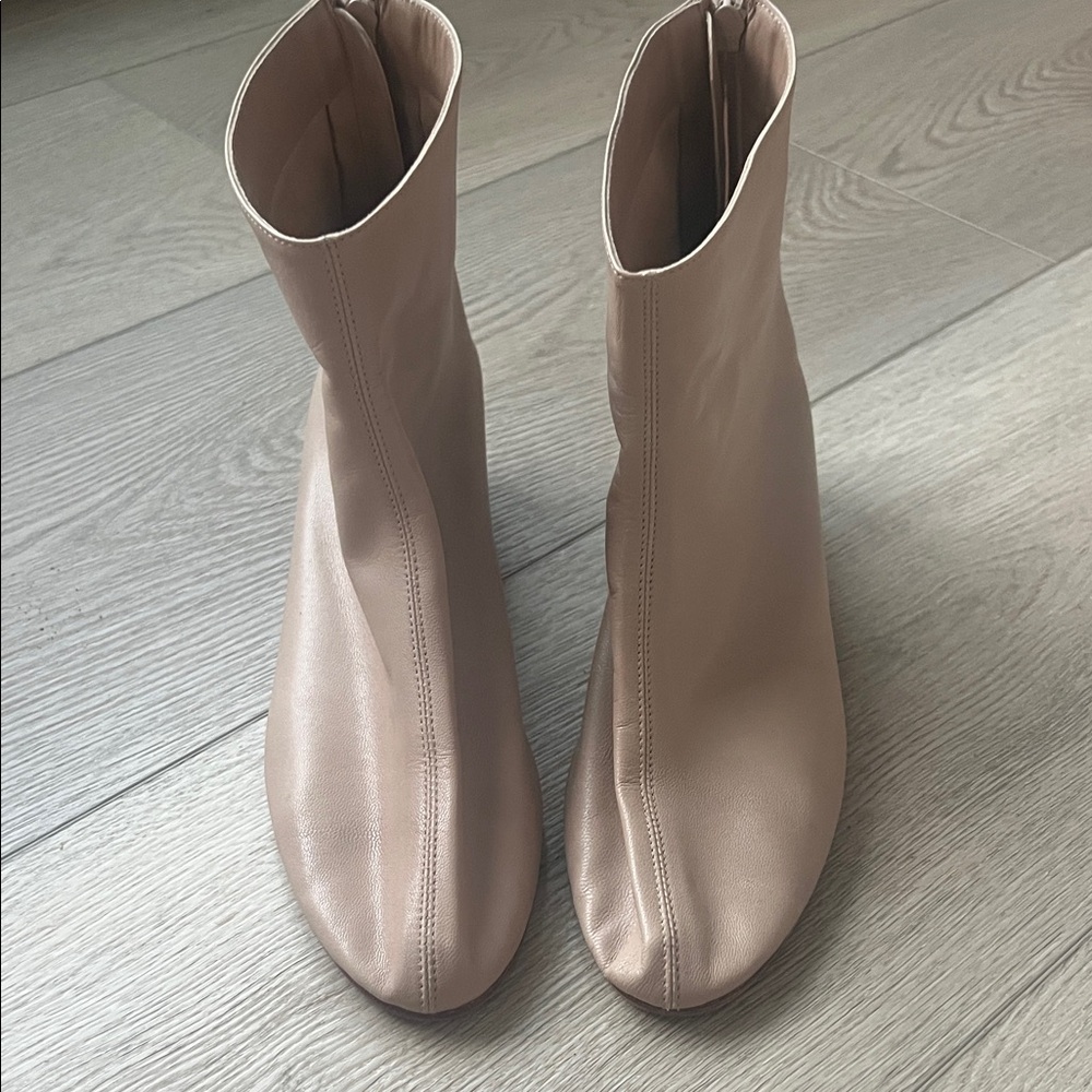 High Leone Beige
